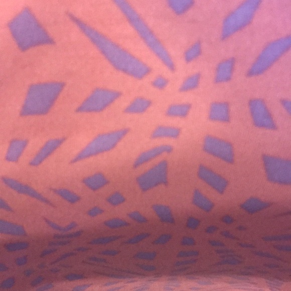 Lula Roe Top - Picture 3 of 5